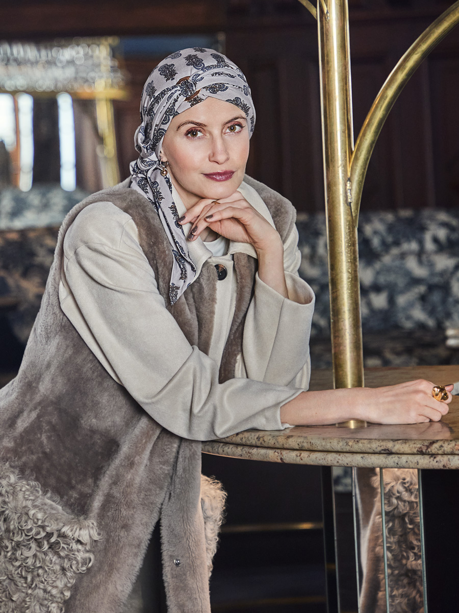 HocMantra Head Scarf 1012-4116 with Long Ties - Paisley Elegance